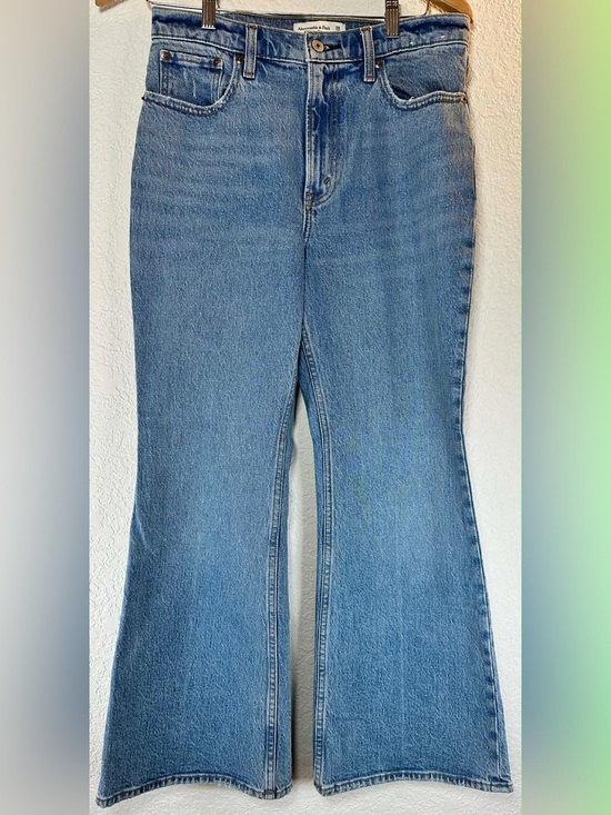 Abercrombie & Fitch Denim - Abercrombie & Fitch The Vintage Flare High Rise
